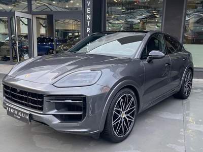 Porsche Cayenne 3.0 V6 E-Hybrid usata Taranto