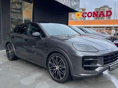 Porsche Cayenne 3.0 V6 E-Hybrid usata Taranto