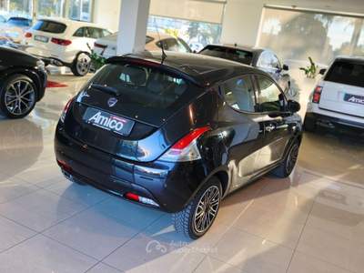 Lancia Ypsilon  1.2 69 CV 5p. Platinum Nero usata San Michele Salentino
