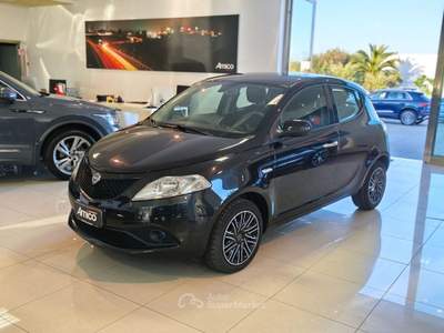 Lancia Ypsilon  1.2 69 CV 5p. Platinum Nero usata San Michele Salentino