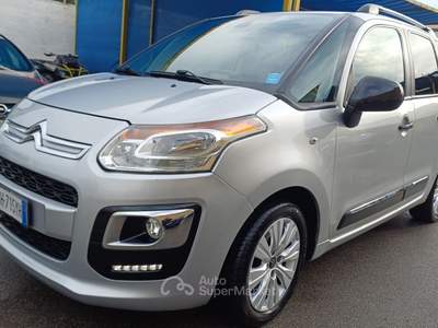 Citroen C3 Picasso benzina 110 Exclusive Grigio usata Massafra