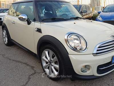 MINI Clubman 1.6 16V Cooper D Beige usata Massafra