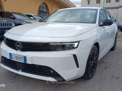 Opel Astra Diesel 130 CV Edition Bianco usata Massafra