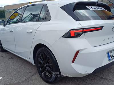 Opel Astra Diesel 130 CV Edition Bianco usata Massafra