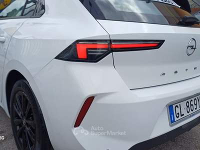 Opel Astra Diesel 130 CV Edition Bianco usata Massafra