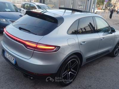 Porsche Macan 2.0 TETTO PANORAMICO APRIBILE Grigio usata Massafra