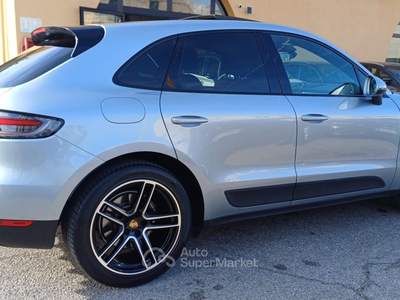 Porsche Macan 2.0 TETTO PANORAMICO APRIBILE Grigio usata Massafra