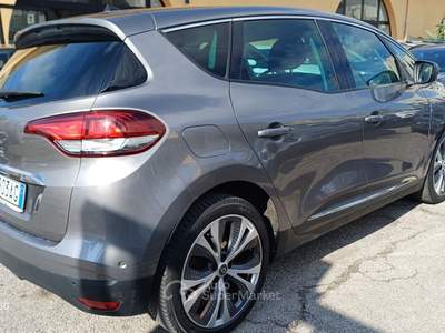 Renault Scénic Scenic Scénic dCi 8V 110 CV EDC Energy Intens Grigio usata Massafra