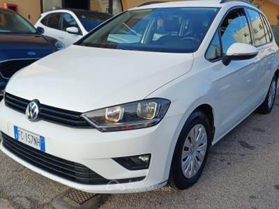 Volkswagen Golf Sportsvan 1.6 TDI 90 CV 5p. Trendline BlueMotion Technology Bianco usata Massafra