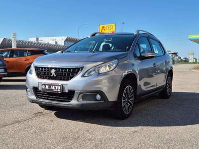 Peugeot 2008 1.2 PureTech 82 Active GPL Argento usata Cento