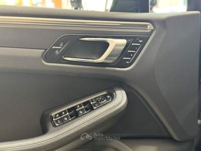 Porsche Macan UNICO PROPRIETARIO, STRAFULL Nero usata Nardò