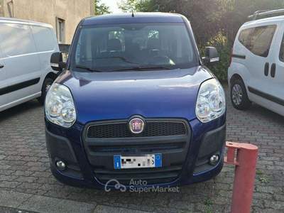 Fiat Doblò Doblò 1.6 MJT 16V 90CV Dualogic Active Blu/Azzurro usata CASTIGLIONE OLONA