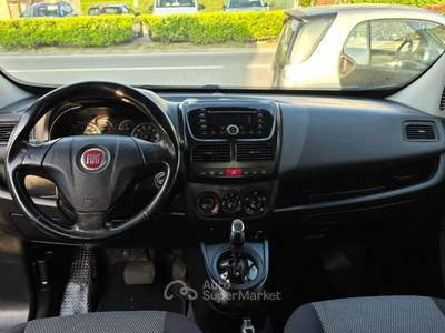 Fiat Doblò Doblò 1.6 MJT 16V 90CV Dualogic Active Blu/Azzurro usata CASTIGLIONE OLONA