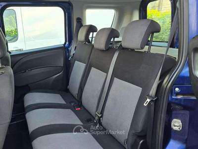 Fiat Doblò Doblò 1.6 MJT 16V 90CV Dualogic Active Blu/Azzurro usata CASTIGLIONE OLONA