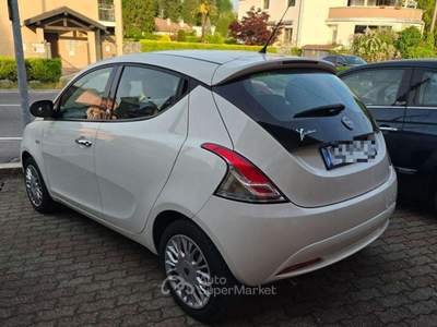 Lancia Ypsilon 1.2 69 CV 5 porte GPL Ecochic Elefantino Bianco usata CASTIGLIONE OLONA