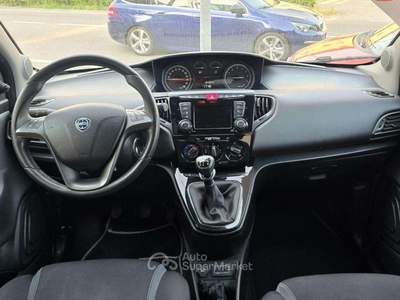 Lancia Ypsilon 1.2 69 CV 5 porte GPL Ecochic Elefantino Bianco usata CASTIGLIONE OLONA