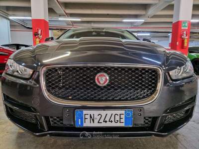 Jaguar XE 2000 DIESEL CV.180 AUTOM / 17'/PELLE Grigio usata Torino