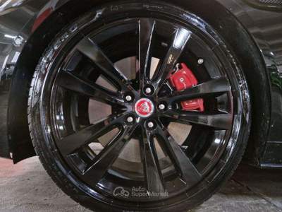 Jaguar XE 2000 D 204 CV AUT. R-DYNAMIC BLACK EDIT.KM. 13.900 Nero usata Torino