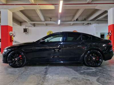 Jaguar XE 2000 D 204 CV AUT. R-DYNAMIC BLACK EDIT.KM. 13.900 Nero usata Torino