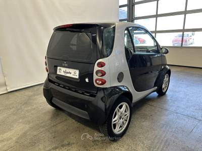 Smart ForTwo Fortwo 0.6 Smart&Passion 55cv Nero usata Cuneo