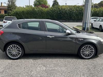 Alfa Romeo Giulietta Giulietta III 2010 2.0 jtdm Exclusive 175cv tct E5 Grigio usata Romagnano Sesia