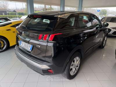 Peugeot 3008 3008 1.5 bluehdi Business Nero usata Romagnano Sesia