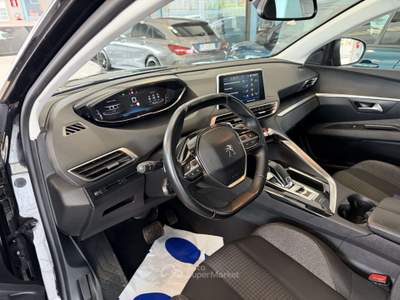Peugeot 3008 3008 1.5 bluehdi Business Nero usata Romagnano Sesia