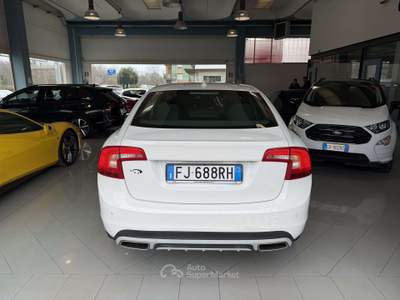 Volvo S60 Cross Country S60 Cross Country 2.0 d3 Momentum geartronic Bianco usata Romagnano Sesia