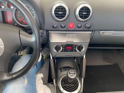 Audi TT TT Roadster 1.8t Argento usata Romagnano Sesia
