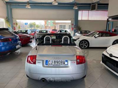 Audi TT TT Roadster 1.8t Argento usata Romagnano Sesia