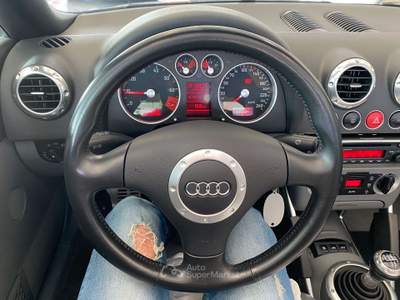 Audi TT TT Roadster 1.8t Argento usata Romagnano Sesia