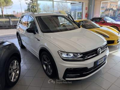 Volkswagen Tiguan Tiguan  1.4 tsi Sport 125cv R line Bianco usata Romagnano Sesia