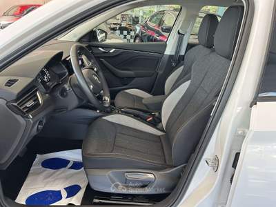 Skoda Kamiq Kamiq 1.0 tsi Black Dots 110cv dsg Bianco usata Romagnano Sesia