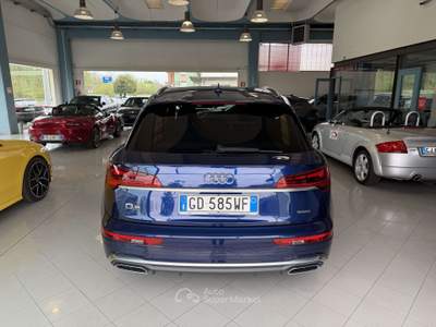 Audi Q5 Q5 II 2020 40 2.0 tdi mhev 12V S line Plus quattro Blu/Azzurro usata Romagnano Sesia