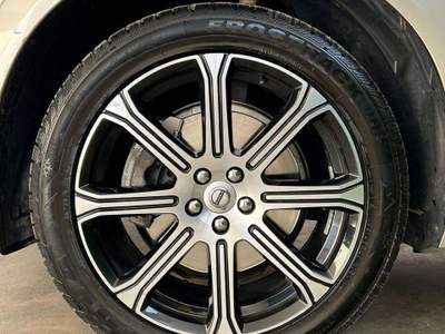Volvo XC60 2.0b4MomentumProAwd autoPROMO DICEMBRE 2025€349 Beige usata Terni