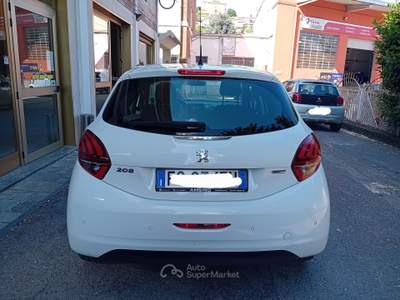 Peugeot 208 5p 1.2 puretech Active 82cv GPL*UNIPROP**VISTA E PIACIUTA* Bianco usata Canelli