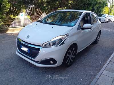 Peugeot 208 5p 1.2 puretech Active 82cv GPL*UNIPROP**VISTA E PIACIUTA* Bianco usata Canelli
