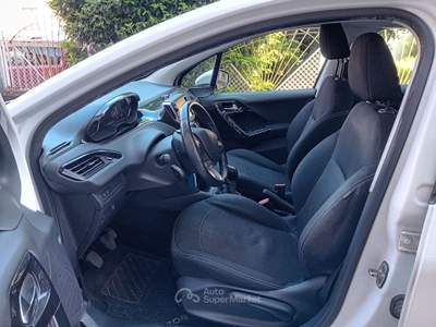 Peugeot 208 5p 1.2 puretech Active 82cv GPL*UNIPROP**VISTA E PIACIUTA* Bianco usata Canelli