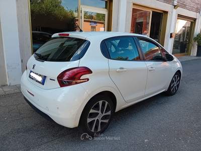Peugeot 208 5p 1.2 puretech Active 82cv GPL*UNIPROP**VISTA E PIACIUTA* Bianco usata Canelli