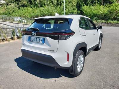 Toyota Yaris Cross 1.5H (116 CV) E-CVT Active Bianco usata Bagni di Lucca