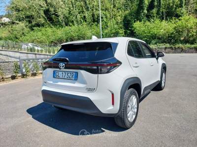 Toyota Yaris Cross 1.5H (116 CV) E-CVT Business AWD-i Bianco usata Bagni di Lucca