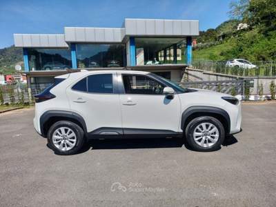 Toyota Yaris Cross 1.5H (116 CV) E-CVT Business AWD-i Bianco usata Bagni di Lucca