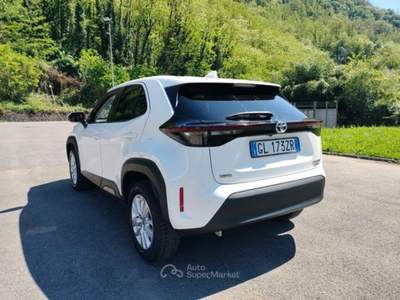 Toyota Yaris Cross 1.5H (116 CV) E-CVT Business AWD-i Bianco usata Bagni di Lucca