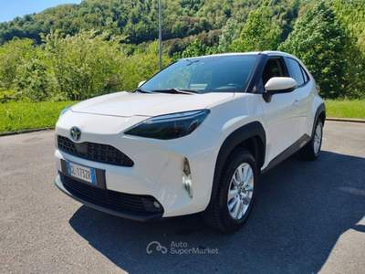 Toyota Yaris Cross 1.5H (116 CV) E-CVT Business AWD-i Bianco usata Bagni di Lucca