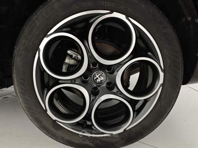Alfa Romeo Tonale 1.6 diesel 130 CV TCT6 Sprint Nero usata Capua