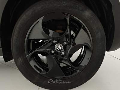 Alfa Romeo Junior 1.2 145 CV Hybrid eDCT6 Beige usata Capua
