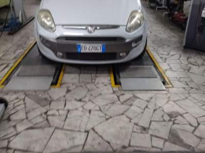 Fiat Punto Evo 1.3 Mjt 75 CV 3 porte Fun Grigio usata Napoli