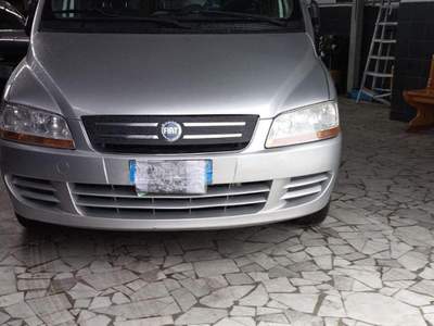 Fiat Multipla 1.6 16V Natural Power Active Grigio usata Napoli