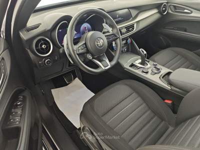 Alfa Romeo Stelvio 2.2 Turbodiesel 160 CV AT8 RWD Sprint Nero usata Capua