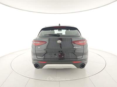 Alfa Romeo Stelvio 2.2 Turbodiesel 190 CV AT8 Q4 Super Nero usata Capua